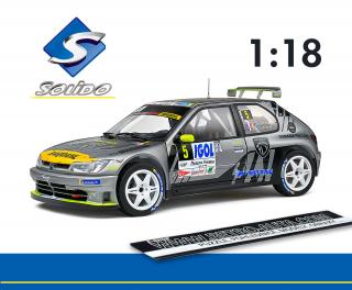 WhiteBox Lada 1500 Zelená 1:24