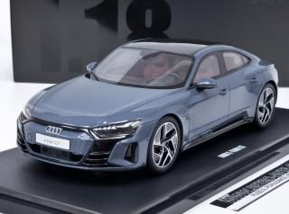 WhiteBox Lada 1500 Zelená 1:24