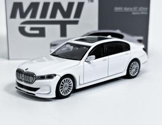 WhiteBox Lada 1500 Zelená 1:24