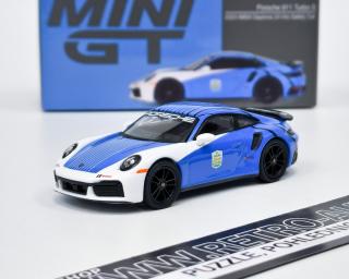 WhiteBox Lada 1500 Zelená 1:24