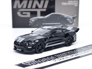 WhiteBox Lada 1500 Zelená 1:24