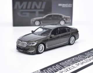 WhiteBox Lada 1500 Zelená 1:24