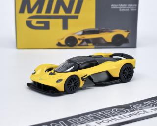WhiteBox Lada 1500 Zelená 1:24