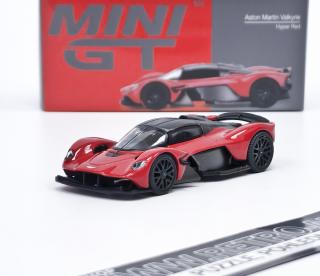 WhiteBox Lada 1500 Zelená 1:24