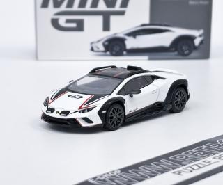 WhiteBox Lada 1500 Zelená 1:24