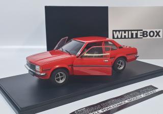 WhiteBox Lada 1500 Zelená 1:24
