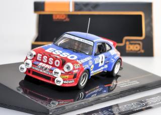 WhiteBox Lada 1500 Zelená 1:24