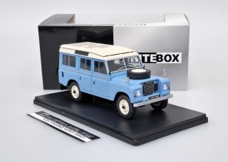 WhiteBox Lada 1500 Zelená 1:24