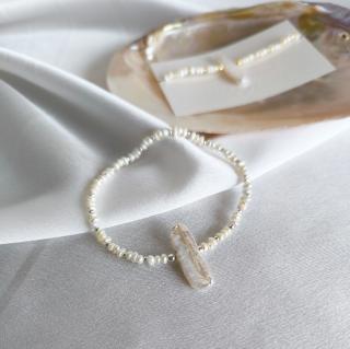 Minimalistický stříbrný perlový náramek barokní perla MN12533