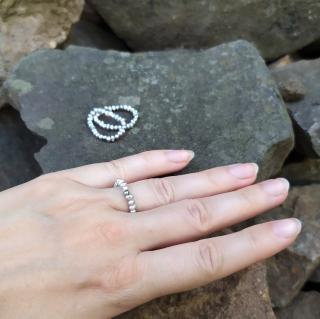 Prsten s šedými perlami PA80103 Velikost prstenu: L (vel. 59-61)