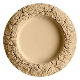 UOGA UOGA Minerální make-up s jantarem SPF15, 10 g Barevný: 631 Neversleeping Beauty - velmi světlá barva s teplým/neutrálním podtónem