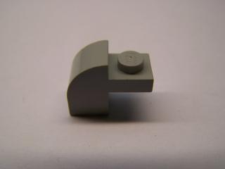 Lego Brick upravené 1 × 2 × 1 1/3 s  zakřivením nahoru světle šedá