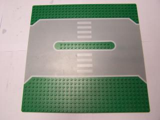 Lego Deska baseplate silnice 32 × 32 autoservis s křižovatkou zelená