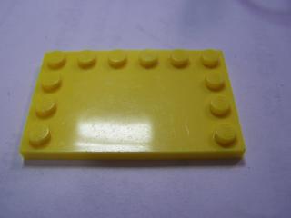 Lego Dlaždice upravená 4 × 6 s nopy na hranách žlutá