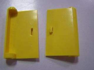 Lego Dveře 1 × 3 × 4 pravé mezera mezi horním a spodním závěsem žlutá