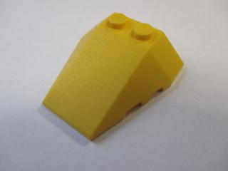 Lego Klín 4 × 4 trojitý s nopovými zářezy žlutá