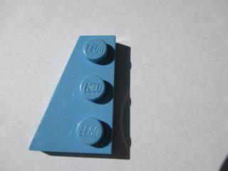 Lego Klín, placaté 3 × 2 středně modrá, levý