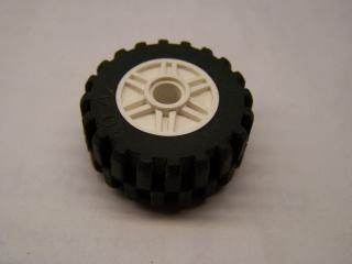 Lego Kolo 18mm × 14 mm paprsky černá terenní pneumatika 30,4 × 14 bílá