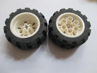 Lego Kolo 20 × 30 balón střední černá pneumatika 20 × 30 balón střední bílá