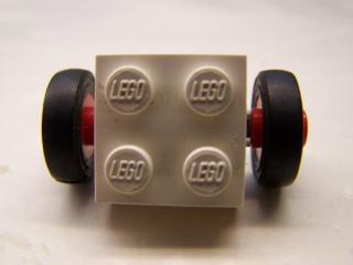 Lego Kolo brick upravené 2 × 2 pneumatika 14mm × 4mm bílá