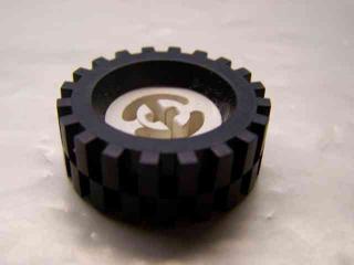 Lego Kolo otvor v nápravě pro křížovou tyč pneumatika 30 × 10,5 bílá