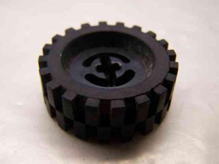 Lego Kolo otvor v nápravě pro křížovou tyč pneumatika 30 × 10,5 černá