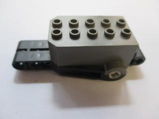 Lego Motor na setrvačník 9 × 4 × 2 1/3 s černou základnou žádné čepy tmavě šedá