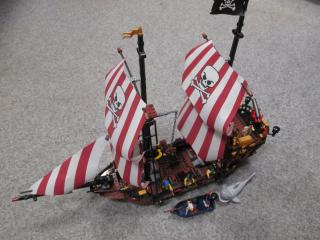 Lego Piráti 6243 Loď Brickbeard s Bounty