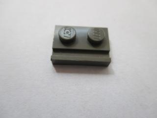 Lego placaté upravené 1 × 2 s kolejnicí na dveře tmavě šedá