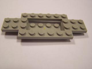 Lego Podvozek základní 4 × 10 × 2/3 s 4 × 2 zapuštěný střed světle šedá