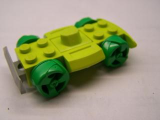 Lego Podvozek základní 4 × 6 závodní základna s kolečky s nárazníky středně lime