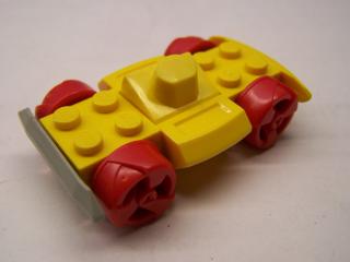 Lego Podvozek základní 4 × 6 závodní základna s kolečky s nárazníky žlutá