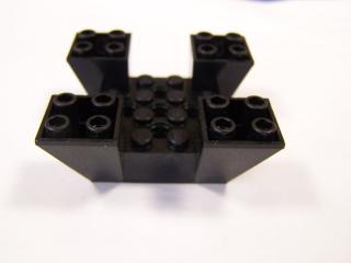 Lego Sklon otočený 65 6 x 6 x 2 nádvoří s výřezy černá