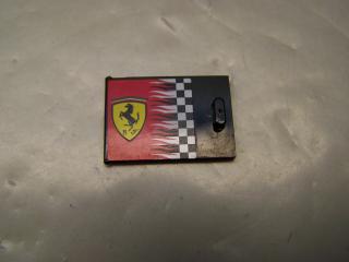 Lego skříň 2 × 3 × 2 dveře nálepka s kostkovanou vlajkou a logem Ferrari levé