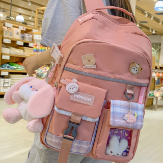 Školní růžový batoh Barva: Růžová