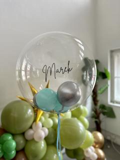 Bublina se jménem plněná balónky