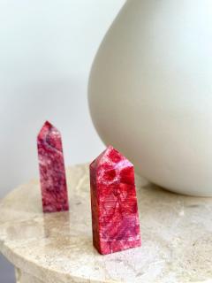 Červený měsíční kámen obelisk 168g