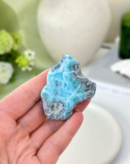 Larimar leštěný minerál Dominikánská r. 34g