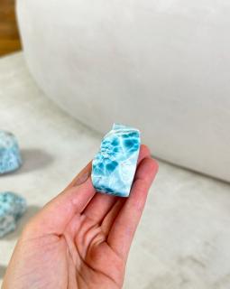 Larimar leštěný minerál Dominikánská r. 70g