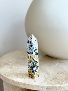 Oceánský jaspis s mini geodami, špice obelisk 11cm 93g