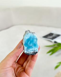 Polodrahokam Larimar surový Dominikánská r. 50g