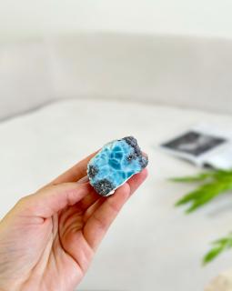 Polodrahokam Larimar surový Dominikánská r. 59g