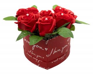Dárkový box ve tvaru srdce z mýdlových květů - 7 čevených růží