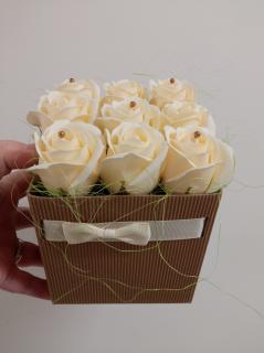 Mýdlová kytice 9 růží v dárkové krabičce - 1 ks