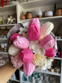 Mýdlová kytice mix 17 květů s tulipány - 1 ks