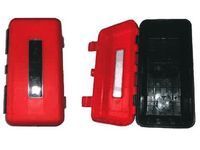 Plastový kryt na 6kg hasicí přístroj (červenočerný s obdélníkovým okénkem)