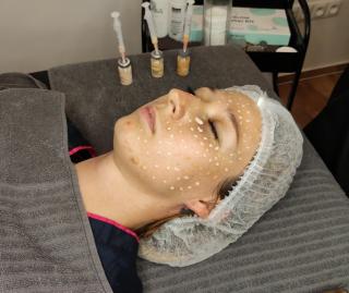 Prezenční kurz BB Glow BB glow prezenční kurz vč příslušenství a Dr.Nek derma penu: BB glow prezenční kurz vč příslušenství