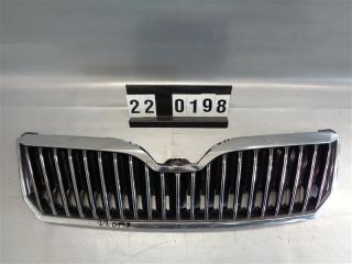 Škoda Superb 2 LIFT model 2013-2015 přední maska mřížka chromová