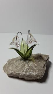Květina na kameni miniatura