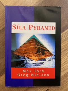 Síla pyramid (M. Toth, M. Nielsen)